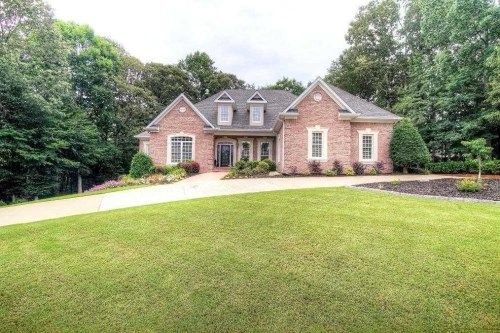 1975 Tee Dr, Braselton, GA 30517