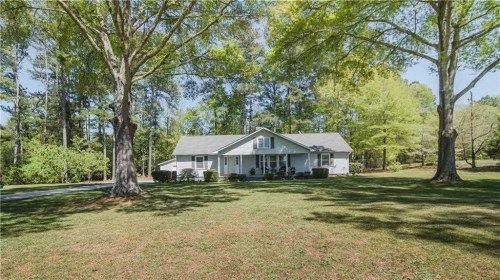 562 Floyd Springs Rd NE, Armuchee, GA 30105