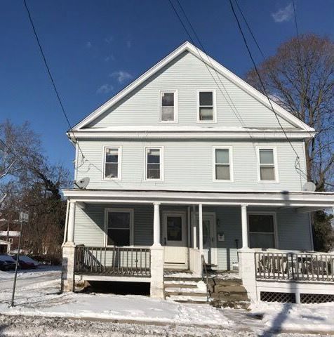29 Lake Ave, Swedesboro, NJ 08085