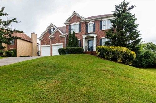 10795 Glenhurst Pass, Duluth, GA 30097