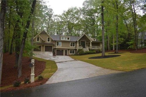 610 Hickory Creek Ln, Woodstock, GA 30188