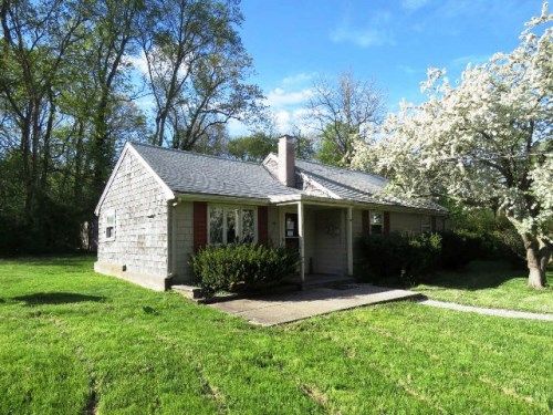 195 Pond St, Avon, MA 02322