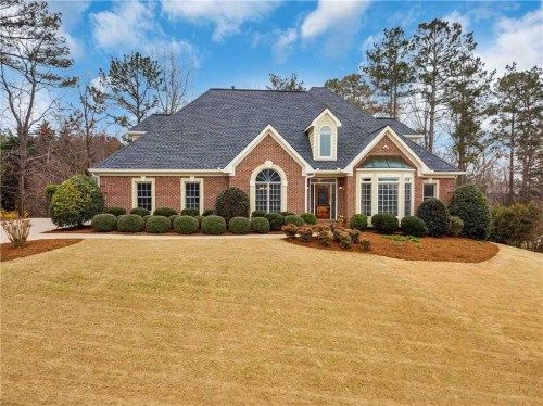 215 Settindown Ct, Roswell, GA 30075