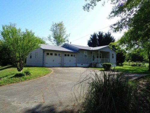 3320 Ladd Dr, Gainesville, GA 30506