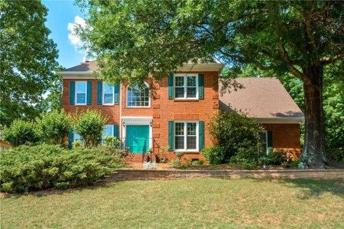 1560 Brookwood Lake Dr, Snellville, GA 30078