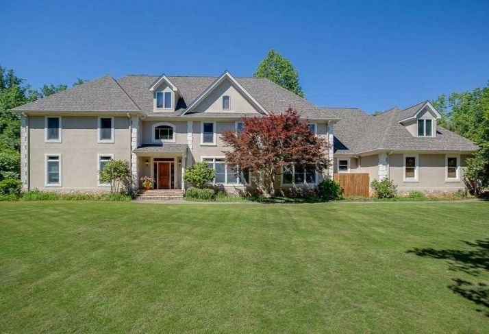 312 Lake Vista Ln, Commerce, GA 30529