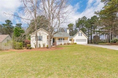 256 Mckenzie Dr, Stockbridge, GA 30281
