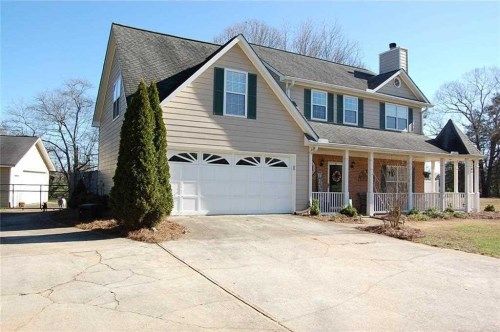 3252 Watson Mill Drive, Loganville, GA 30052
