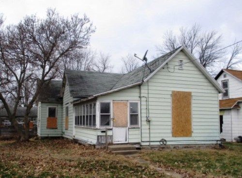 707 S Lincoln St, Robinson, IL 62454