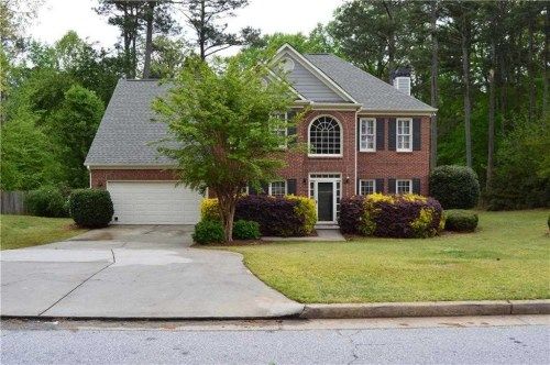 2347 Roseberry Ln, Grayson, GA 30017