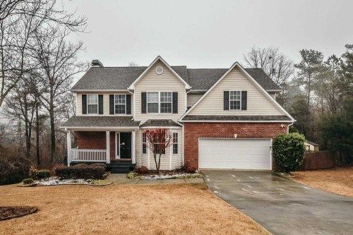 5037 Brookstone Ln, Loganville, GA 30052