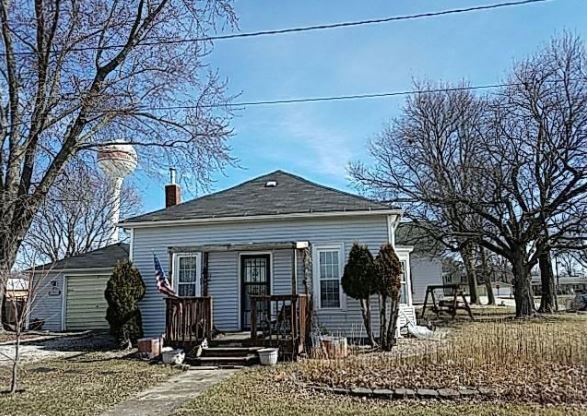 209 W E St, Alpha, IL 61413