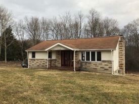 273 Railroad Ave, Plumville, PA 16246