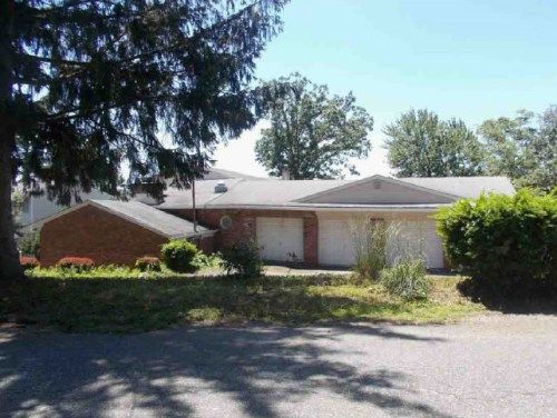 51 Yacht Club Dr, Lake Hopatcong, NJ 07849