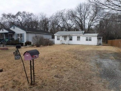 8123 Stow Rd, Pennsauken, NJ 08110
