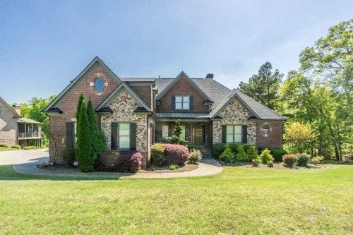 5016 Deer Creek Ct, Flowery Branch, GA 30542