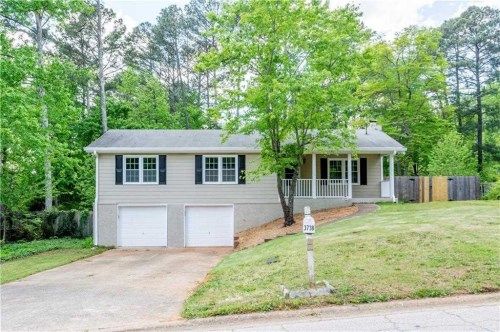 3738 Briarcliff Dr, Douglasville, GA 30135