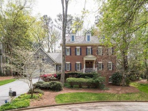 1560 Barrington Ct NW, Atlanta, GA 30327