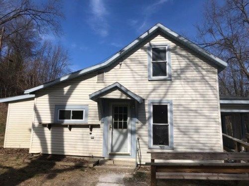 424 Park Hill Dr, Newcomerstown, OH 43832