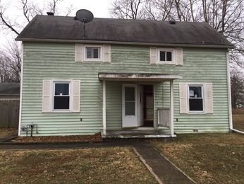 824 Washington St, Saint Libory, IL 62282