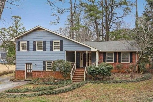 702 Meadowbrook Ln, Marietta, GA 30060