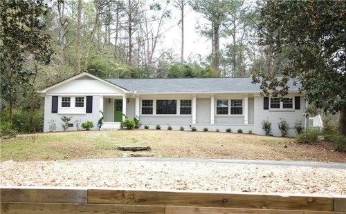 637 Walnut Dr SW, Marietta, GA 30064