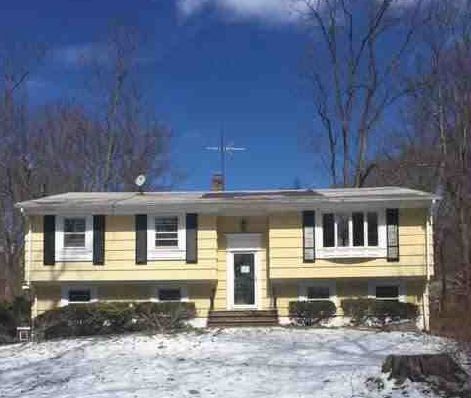 495 Lakeside Blvd, Franklin Lakes, NJ 07417