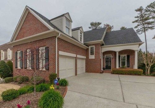 1560 Heritage Trl, Roswell, GA 30075