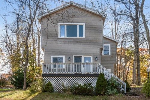 29 Pequot St, North Billerica, MA 01862