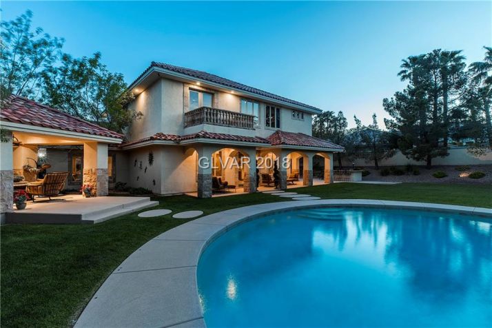 9808 Moonridge Court, Las Vegas, NV 89134