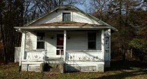 15 Clark St, Jackson Center, PA 16133