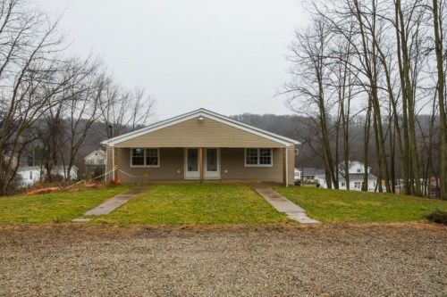 21 Wabash St, Southview, PA 15361
