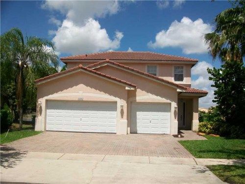 13767 30TH ST, Hollywood, FL 33027