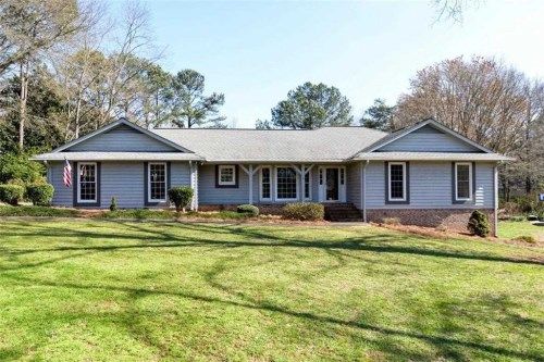 210 Saddle Horn Circle, Roswell, GA 30076