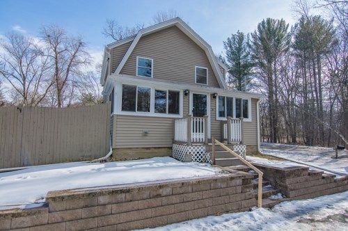 42 Tenney Street, Georgetown, MA 01833