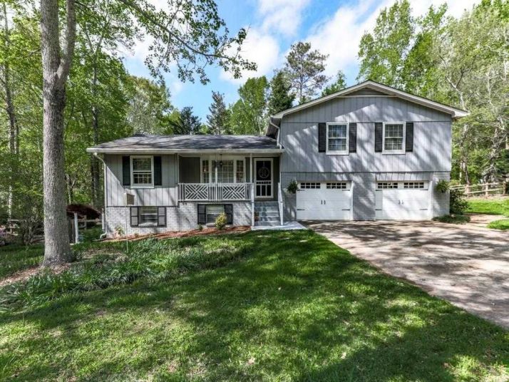 2575 Oak Hill Dr, Marietta, GA 30062