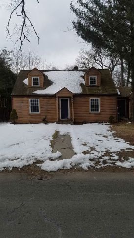 87 Oakwood Dr, Longmeadow, MA 01106