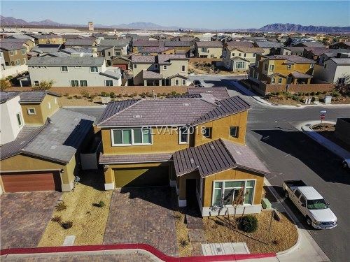 124 Heathrow Lake Avenue, North Las Vegas, NV 89084