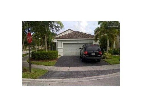 1205 CANARY ISLAND DR, Fort Lauderdale, FL 33327