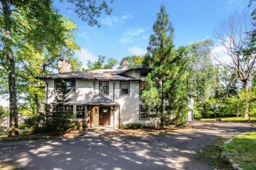 37 Stewart Rd, Essex Fells, NJ 07021