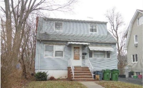 235 E Price St, Linden, NJ 07036