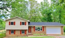 243 Rocky Rd Sylacauga, AL 35151