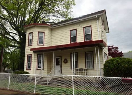 742 Brown St, Bristol, PA 19007