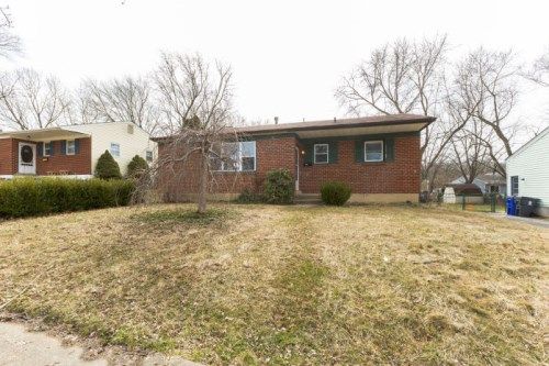 16 W Bellamy Dr, New Castle, DE 19720