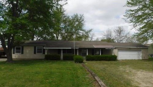 510 W Montgomery St, Thayer, KS 66776