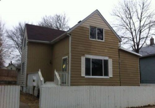 917 Fremont Ave, Saint Paul, MN 55106