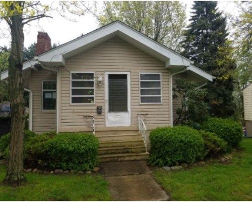 1660 Malasia Rd, Akron, OH 44305