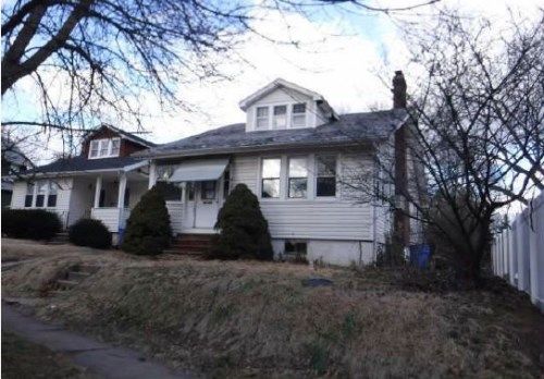 233 Woodland Ave, Rutherford, NJ 07070