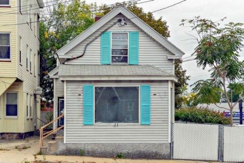 11 Main St, North Andover, MA 01845