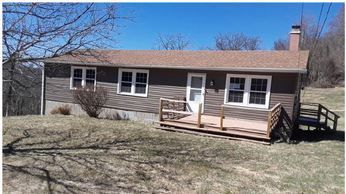 99 Perkins Ln, Burgettstown, PA 15021